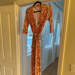 Cool maxi wrap dress, 70’s style